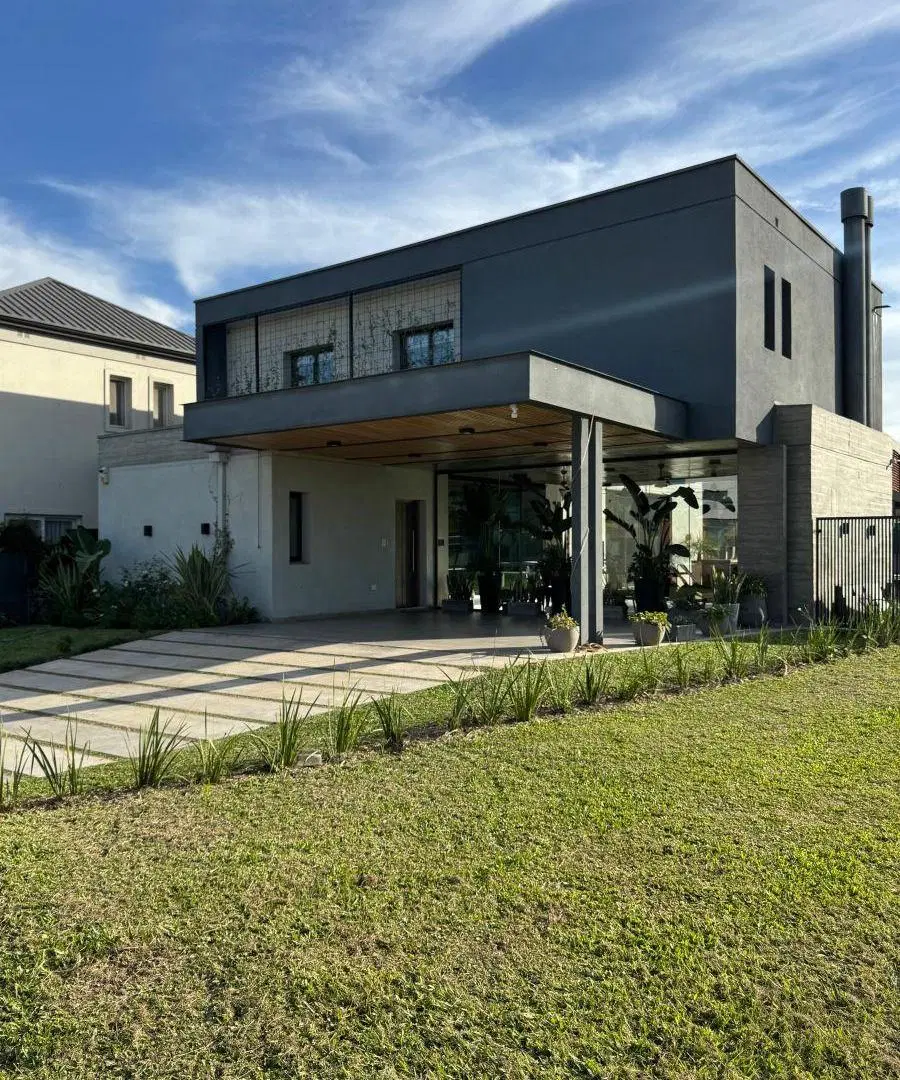 Venta Exclusiva y Moderna casa en Barrio Privado "El Portillo",Yerba Buena, Tucumán. 3