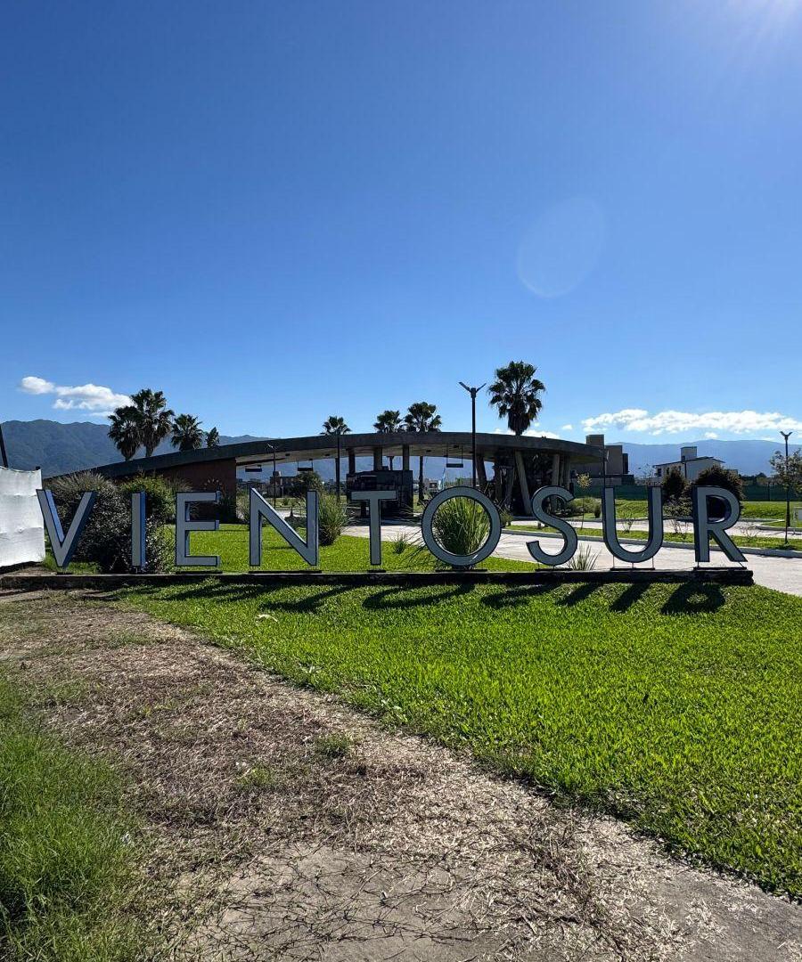 Foto de Hermosa casa en venta a estrenar en Country Viento Sur de 3 dormitorios, imagen 2