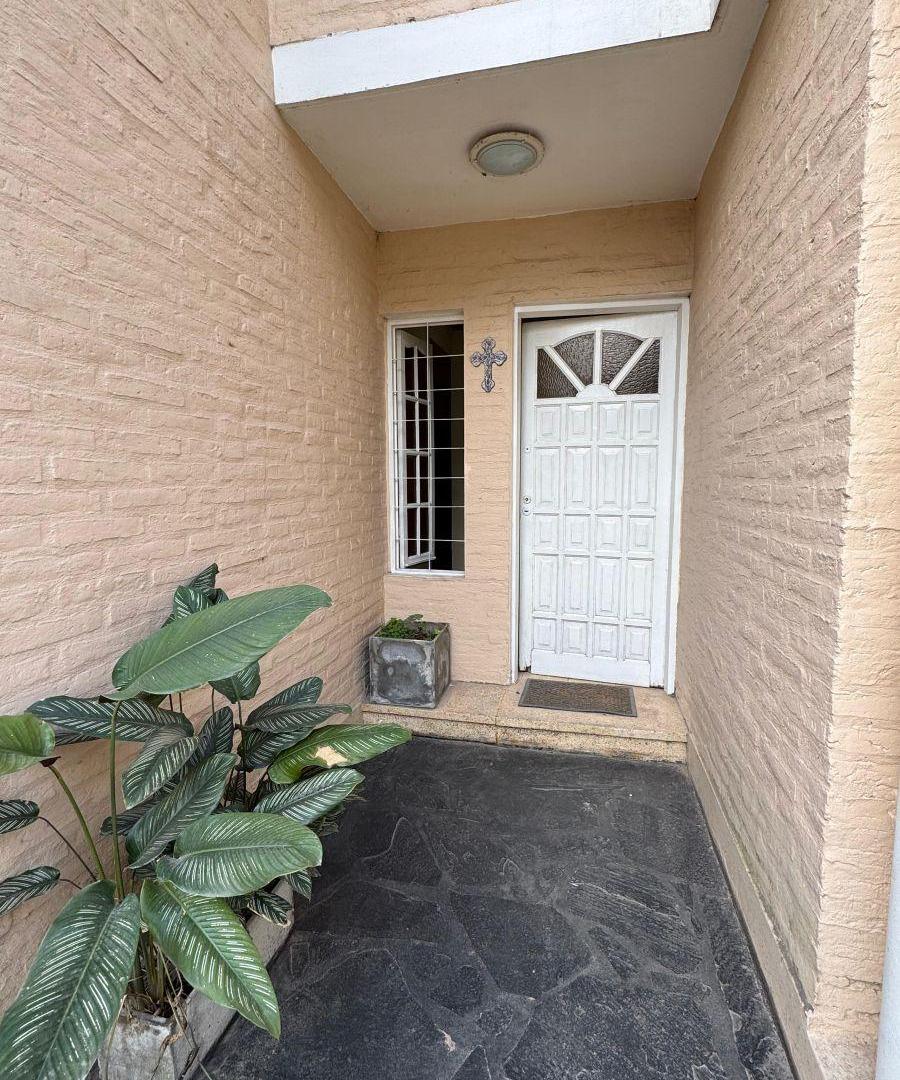 Foto de Casa de 2 plantas en venta – Yerba Buena Excelente ubicación, a solo 1, imagen 3