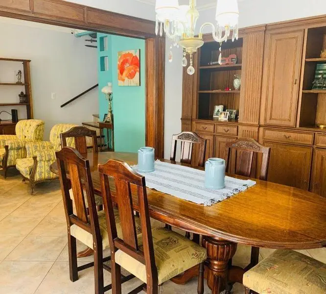 CHALET 6 AMBIENTES RECICLADO !!!!! 2