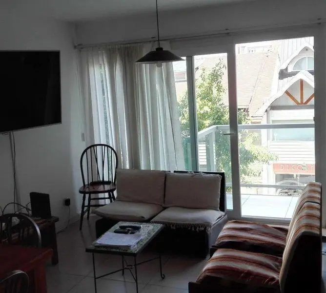 Departamento 2 amb a la calle con balcón. Cochera. Plaza Mitre. Apto Crédito!!! 4