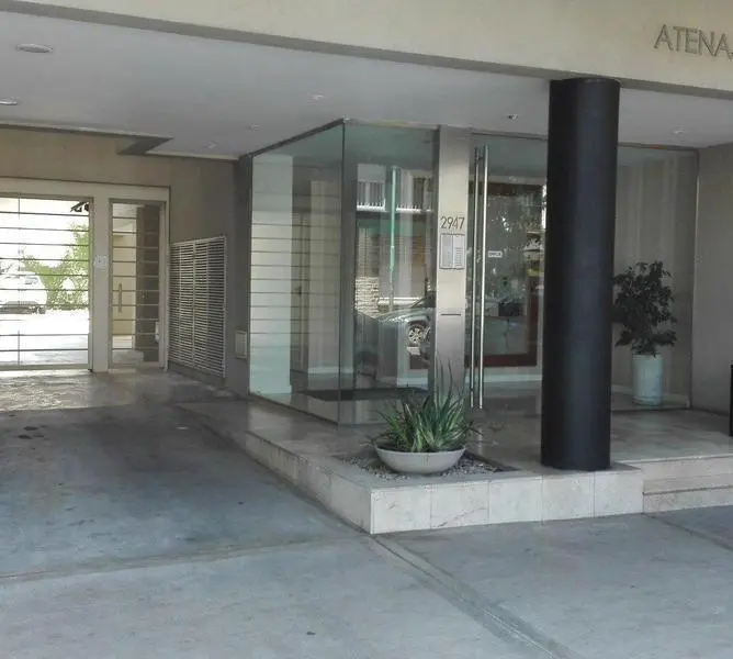 Departamento 2 amb a la calle con balcón. Cochera. Plaza Mitre. Apto Crédito!!! 1