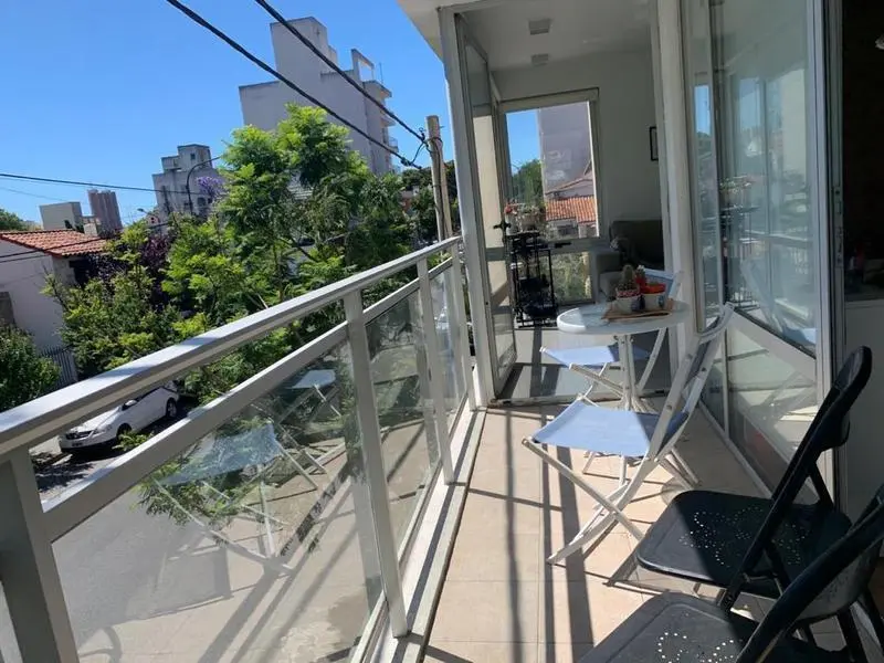 Piso 4 amb.  100m2. Suite. cochera. Los Troncos. 4