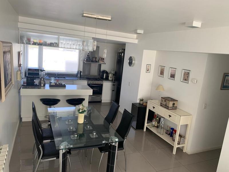 Foto de Piso 4 amb. 100m2. Suite. cochera. Los Troncos., imagen 3