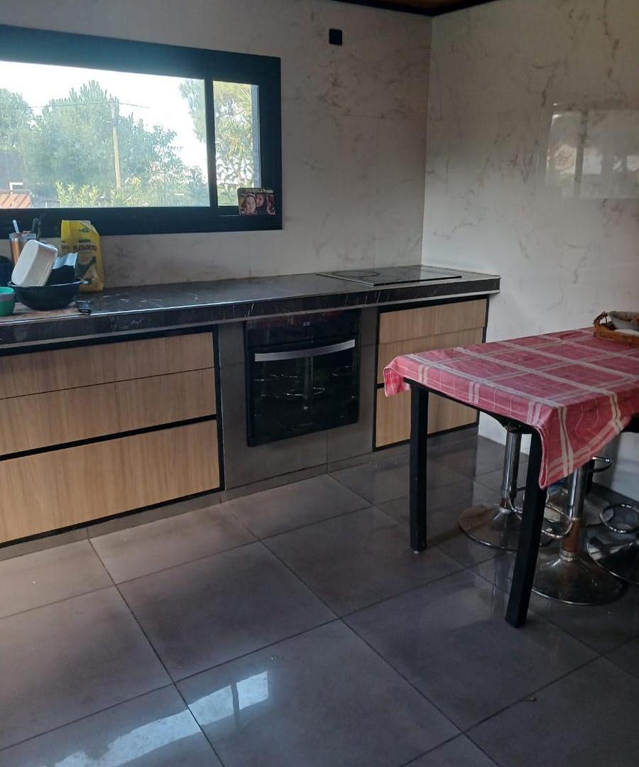 Foto de Casa 4 ambientes en La Caleta, imagen 2