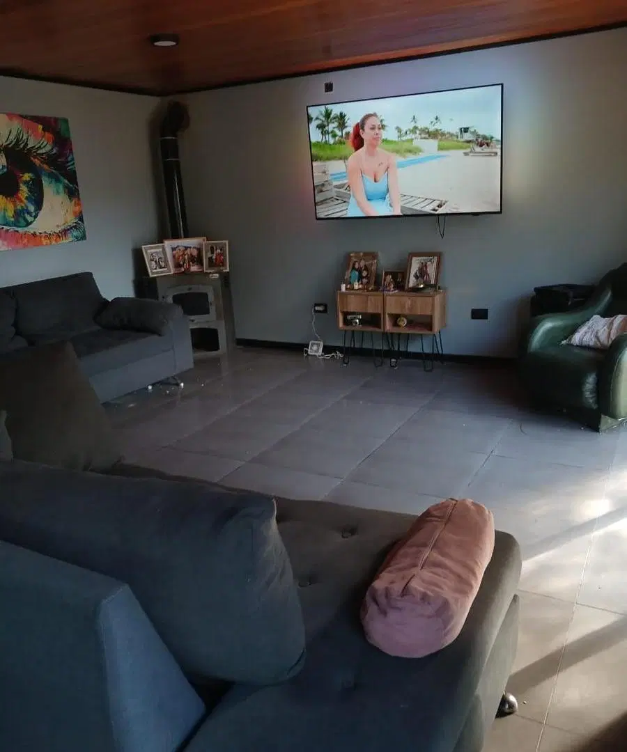 Casa 4 ambientes en La Caleta 3