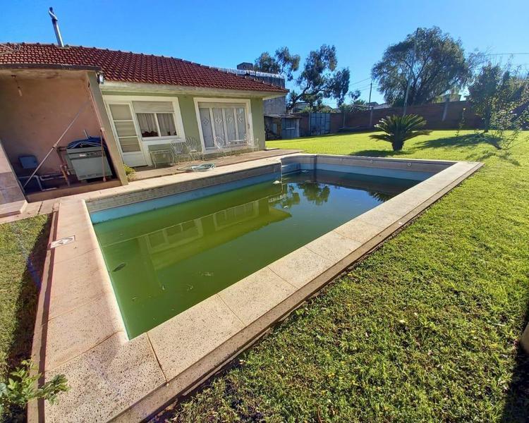 Foto de Chalet 3 amb sobre 3 Lotes 850m2 con quincho y Piscina. Los Pinares., imagen 3