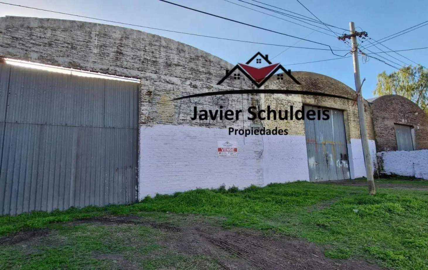 Vende Galpón de 200m2 con oficina, a 1000 de Au Luján-Junín. 2