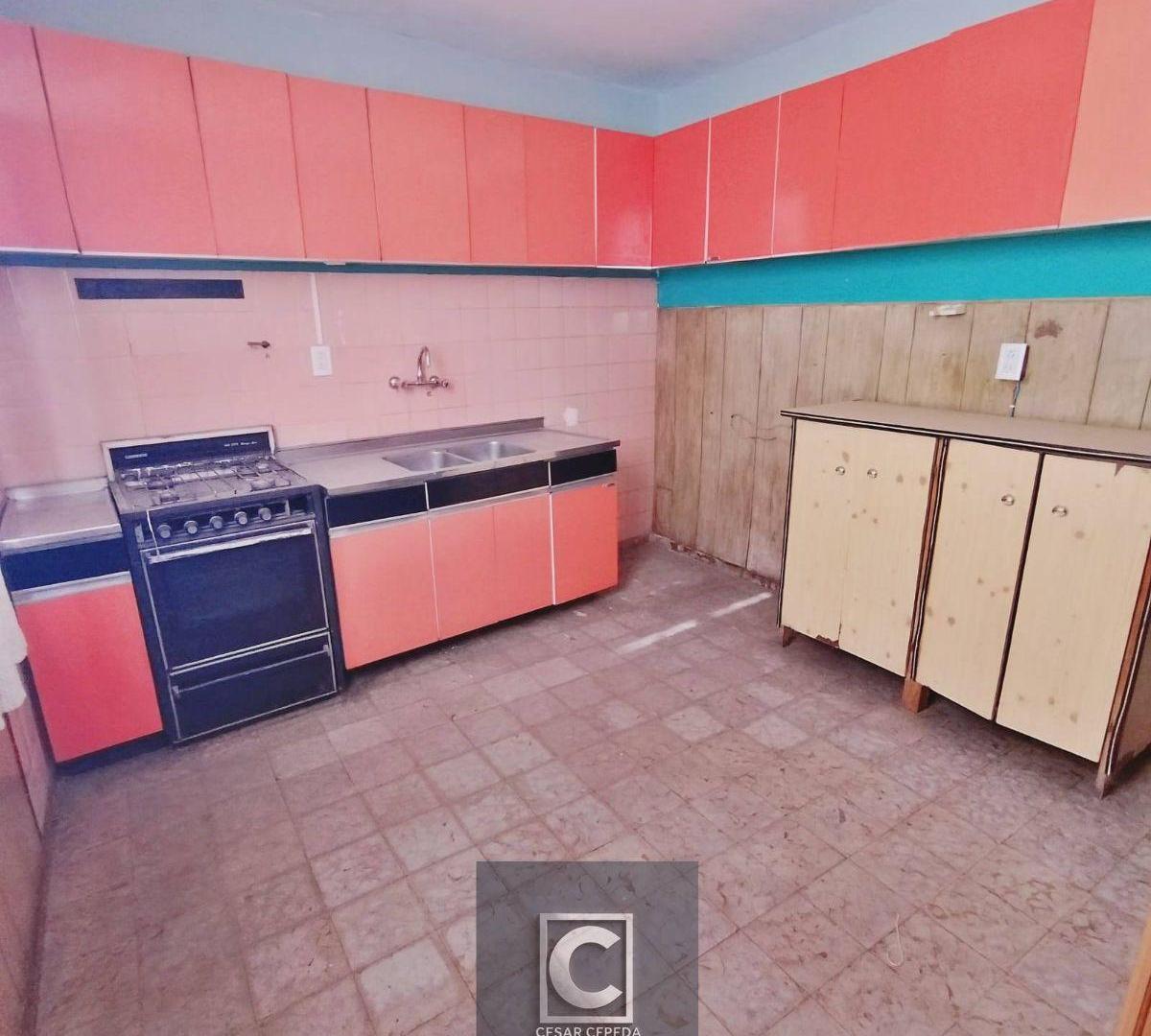 Foto de VENDO VIVIENDA 3 HABITACIONES - ADYACENTE AV. SAN MARTIN CAPITAL, imagen 2