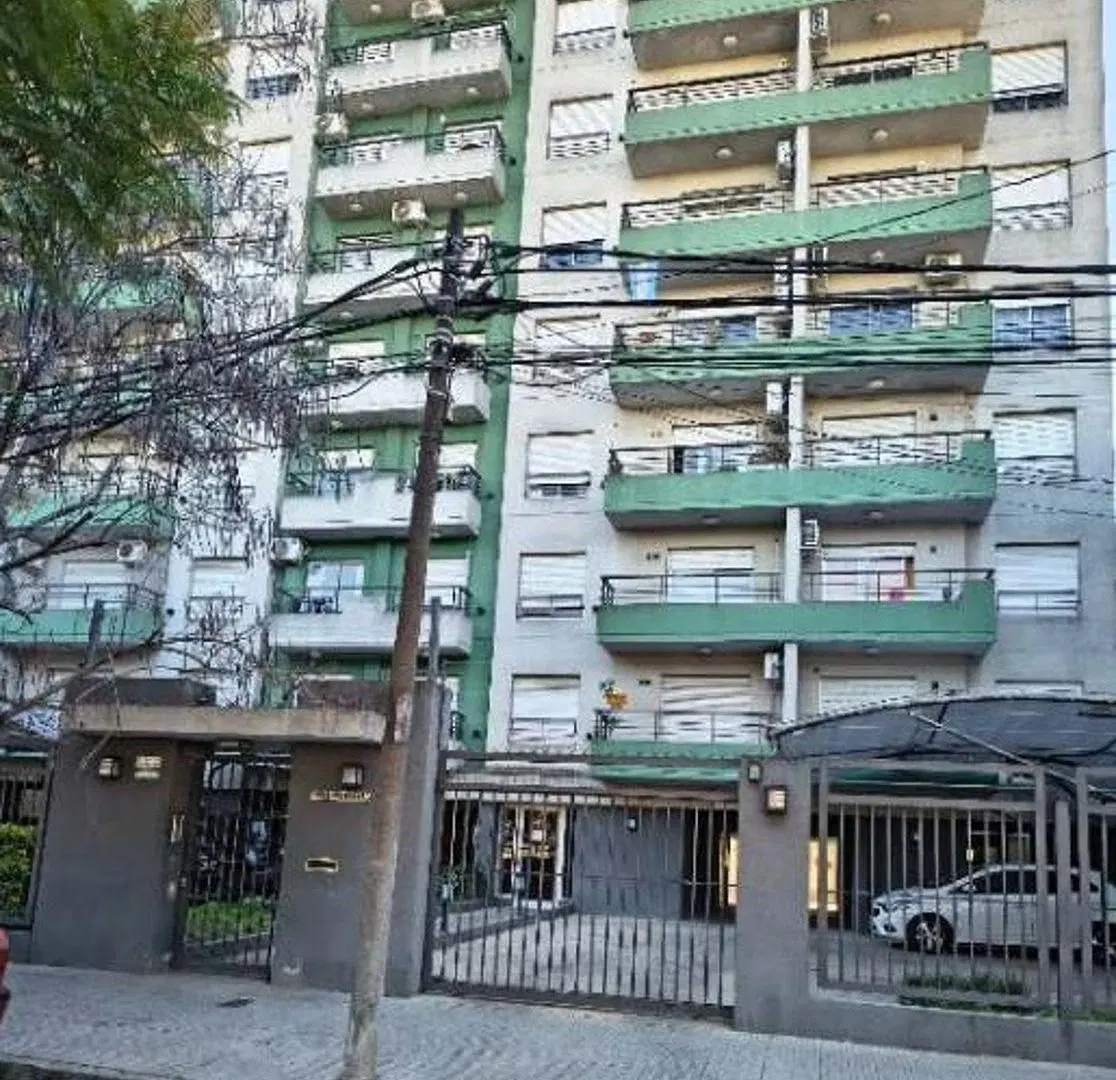 Departamento en alquiler excelente ubicación en HAEDO 4