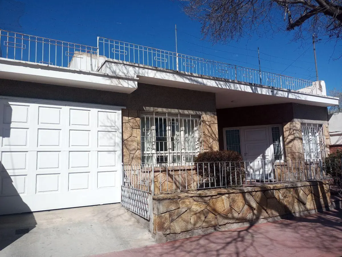 CASA EN VENTA SEXTA SECCION - ITALIA 36 - PRECIO DE MERCADO INMEJORABLE!!!!! 4