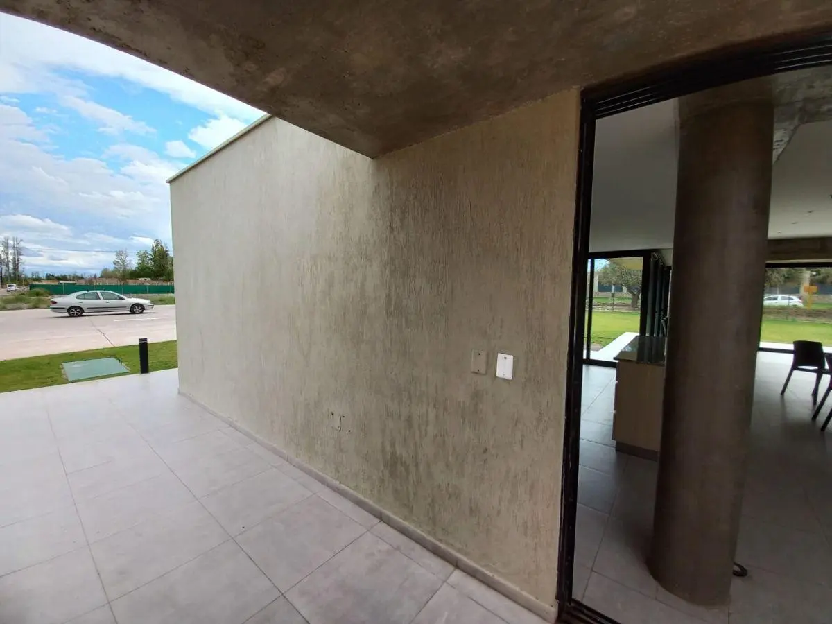 CASA EN CONSTRUCCIÓN EN BARRIO PRIVADO MILCAYAC 2 - RUSSELL - MAIPU - MENDOZA - 4