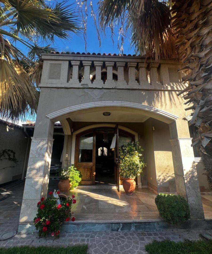 Foto de VENTA HERMOSA CASA EN CALLE ROCA, CASI PERU - LAS HERAS MENDOZA A POCAS, imagen 3