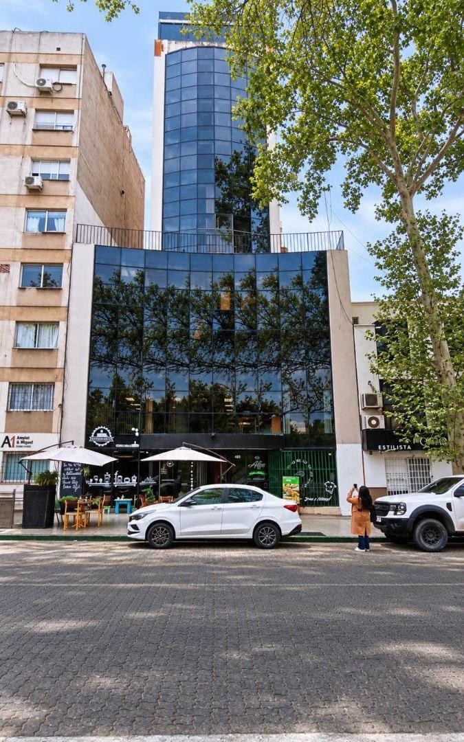 Foto de VENTA HERMOSA OFICINA CALLE PEDRO MOLINA 483 ENTRE PASAJE LEMOS Y MITRE, imagen 5