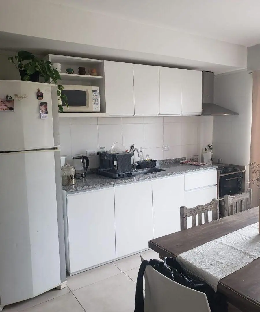 DEPARTAMENTO EN VENTA EN CALLE 2 . A 300 METROS DE AV MITRE 5