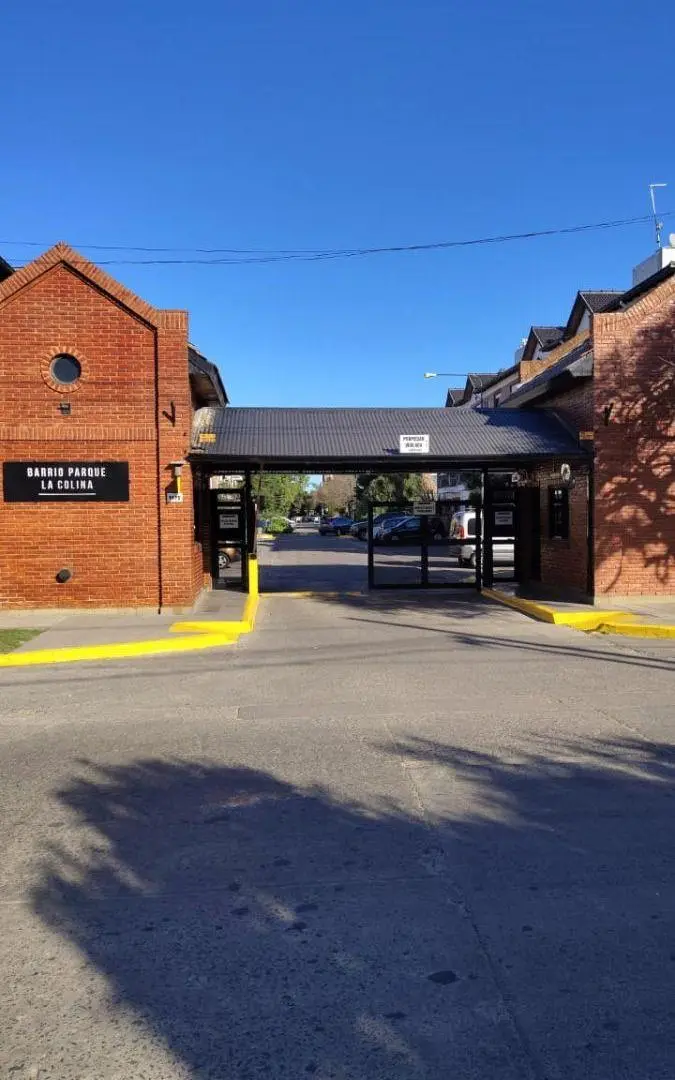 DEPARTAMENTO EN BARRIO PRIVADO LA COLINA, A PASOS DE AV MITRE 4