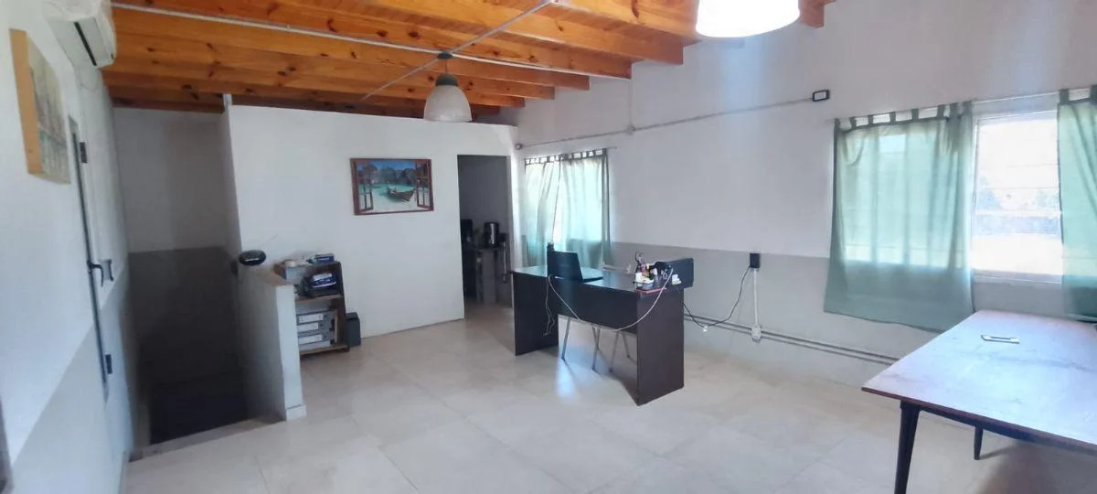 Foto de GALPÓN EN VENTA / ALQUILER – BERAZATEGUI, imagen 4