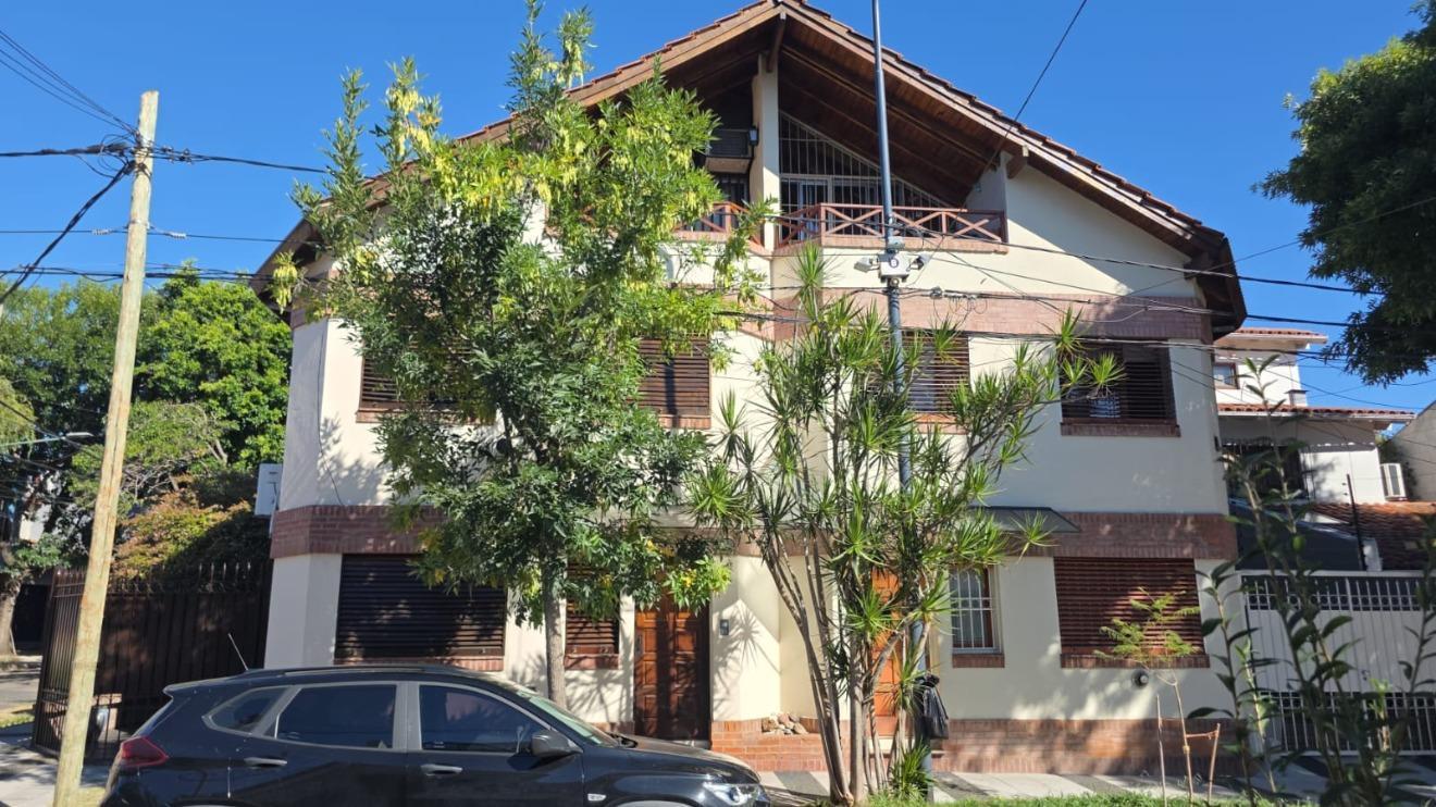 Foto de Venta De Casa 5 Ambientes Con Local Comercial Y Garaje En Tigre, imagen 2