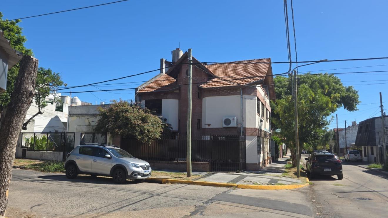 Foto de Venta De Casa 5 Ambientes Con Local Comercial Y Garaje En Tigre, imagen 3