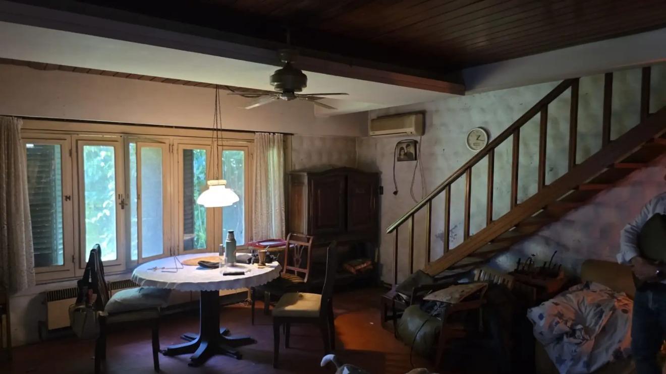 Foto de Casa De Estilo Neocolonial Con 6 Ambientes (Jardín, Quincho Y Cochera), imagen 3