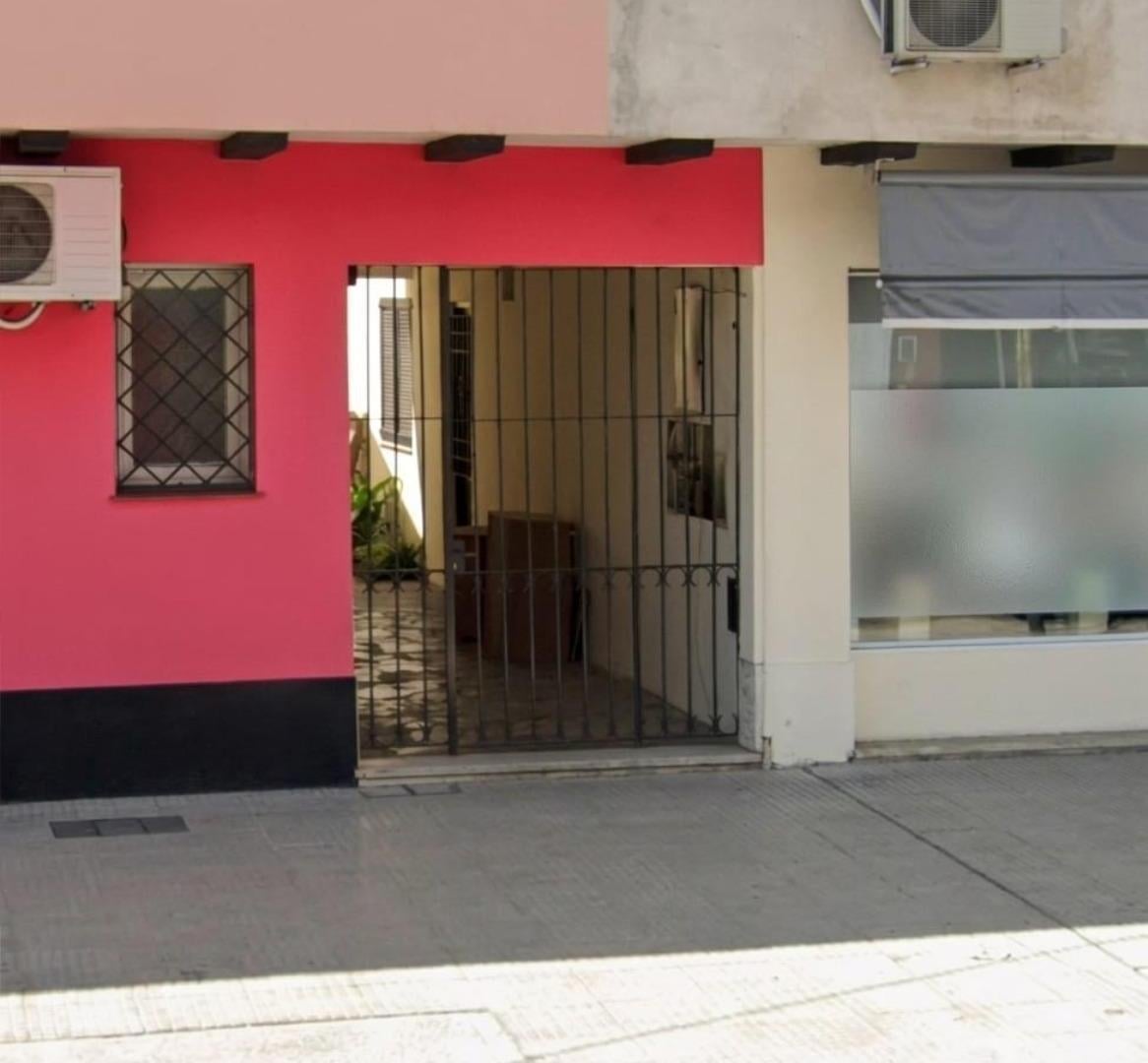 Foto de PH de 3 Ambientes al Frente con Patio y Excelente Luminosidad sobre Av, imagen 2