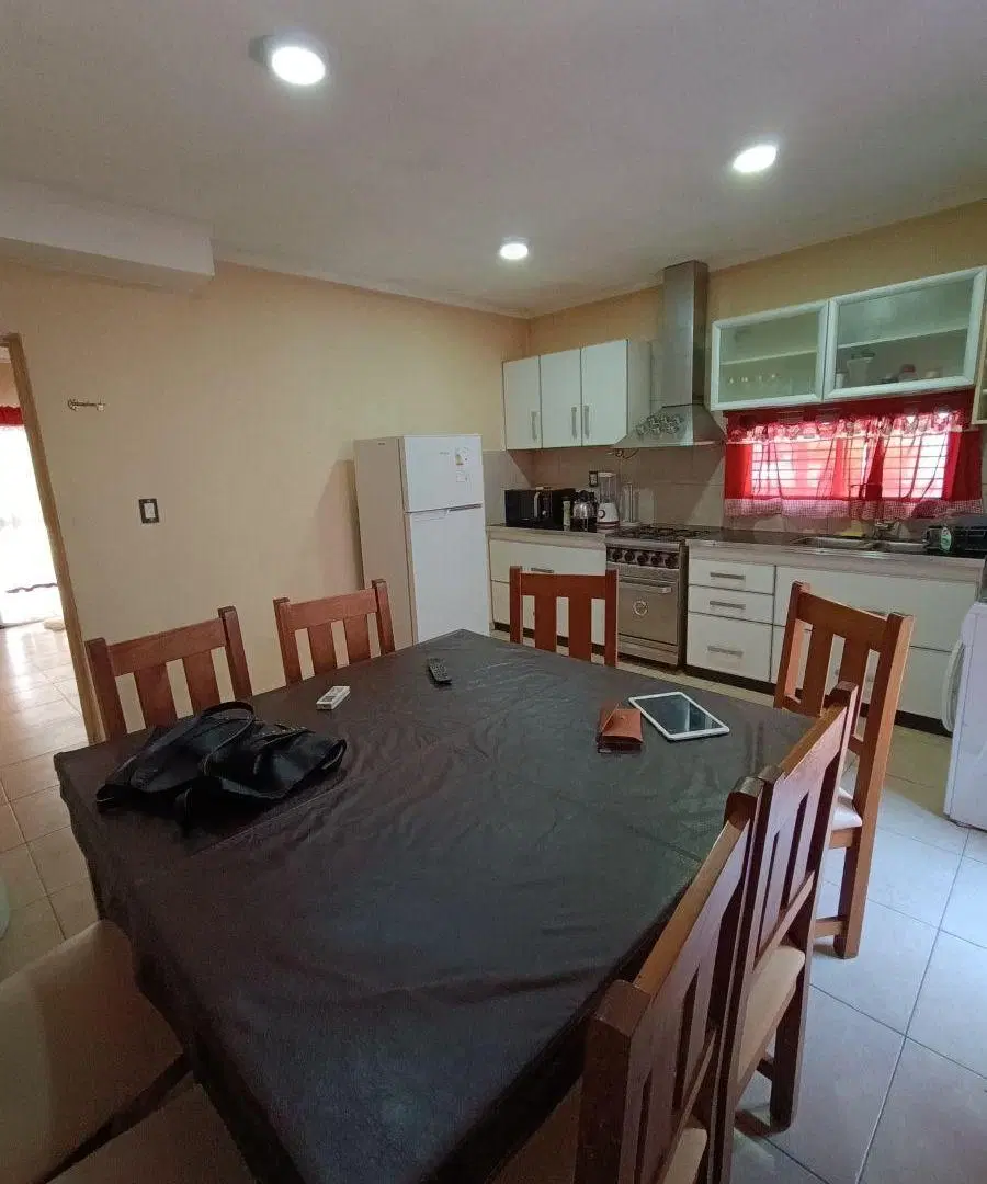 NOBLE Servicios Inmobiliarios ALQUILA excelente Duplex totalmente amoblado. 4