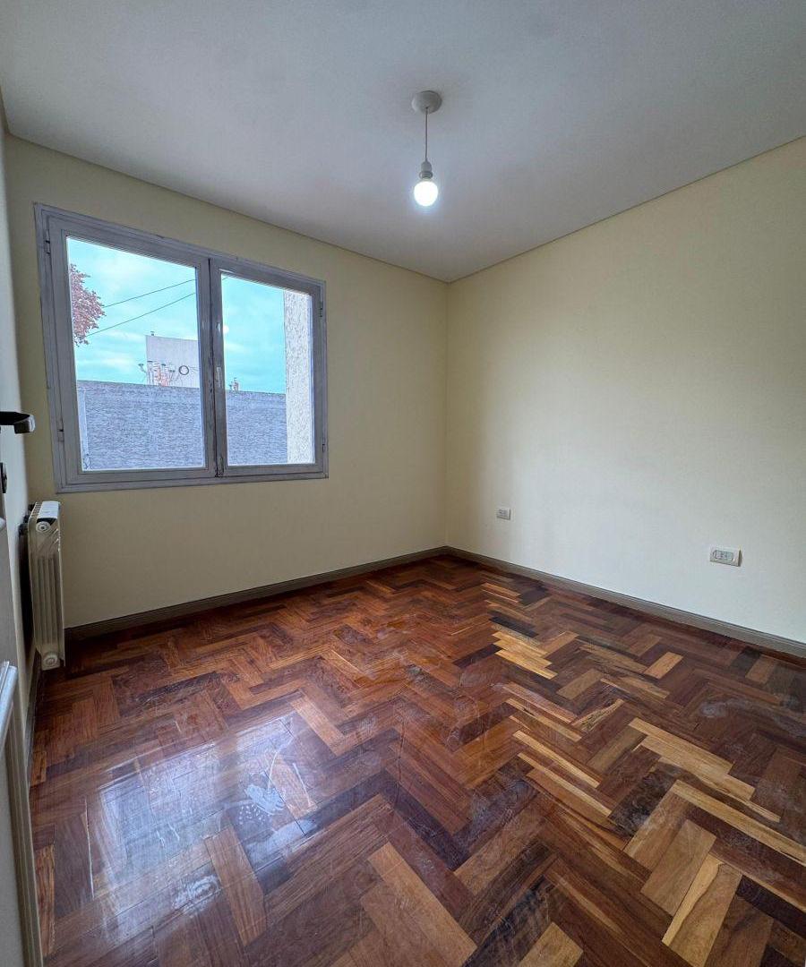 Foto de Departamento en venta c/ cochera en Godoy Cruz, imagen 3