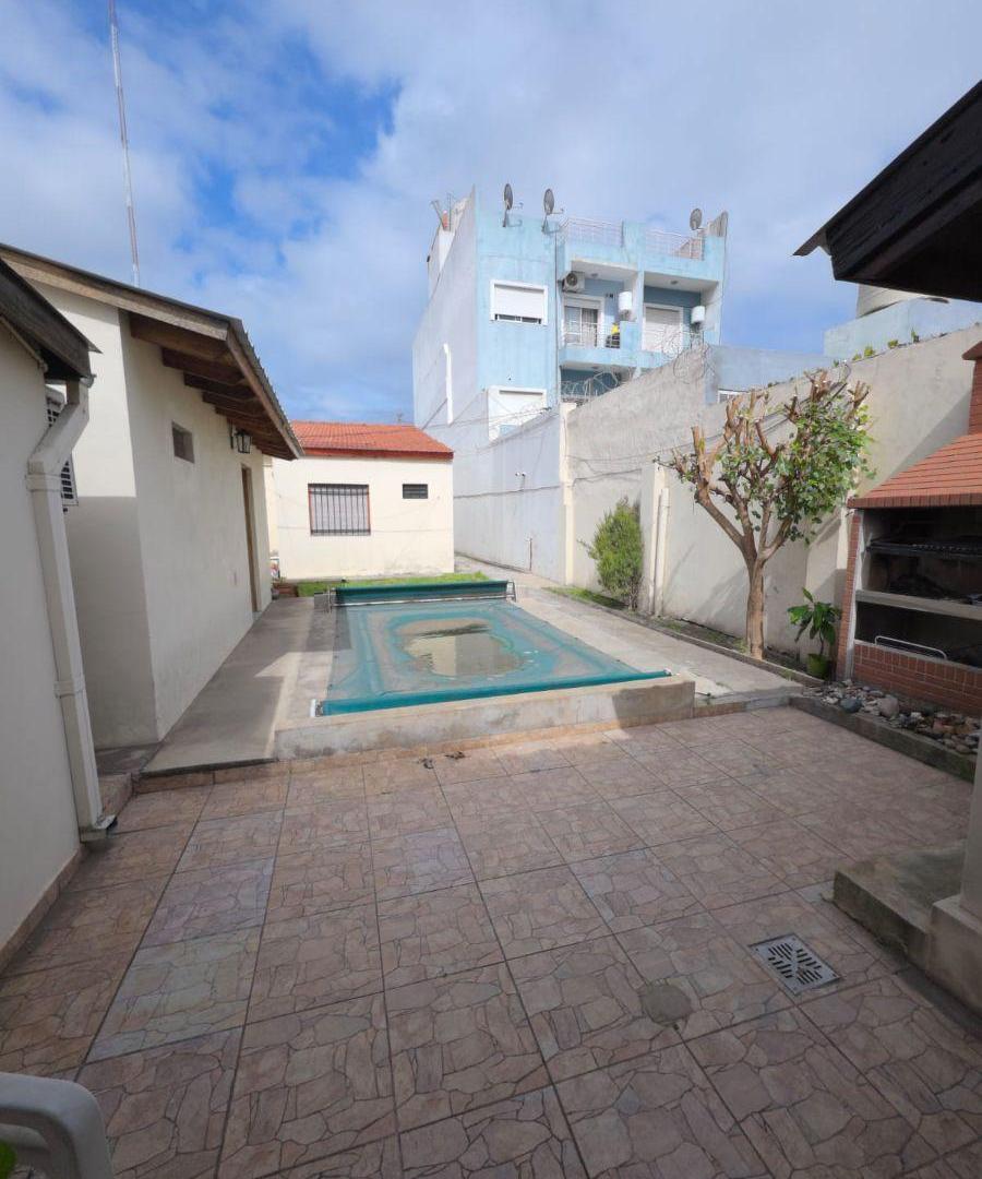 Foto de Casa en San Justo centro ideal 2 familias, imagen 1