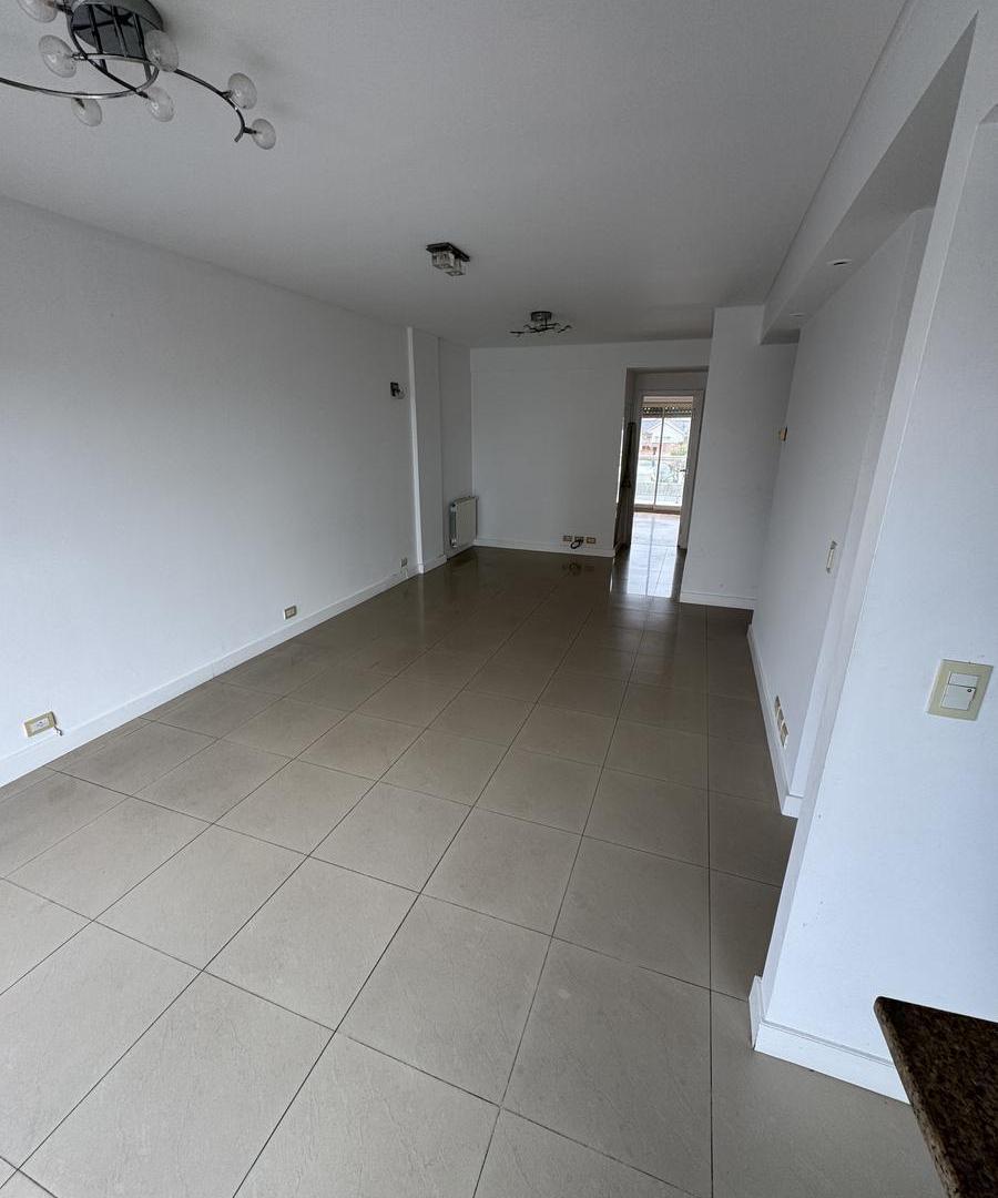 Foto de SEMI PISO BARRIO LA PERLA, imagen 2