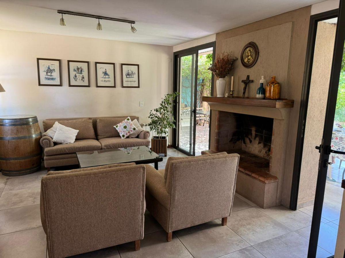 Foto de Capital Prop Vende Excelente Casa en Barrio Lago del Torreon, imagen 3