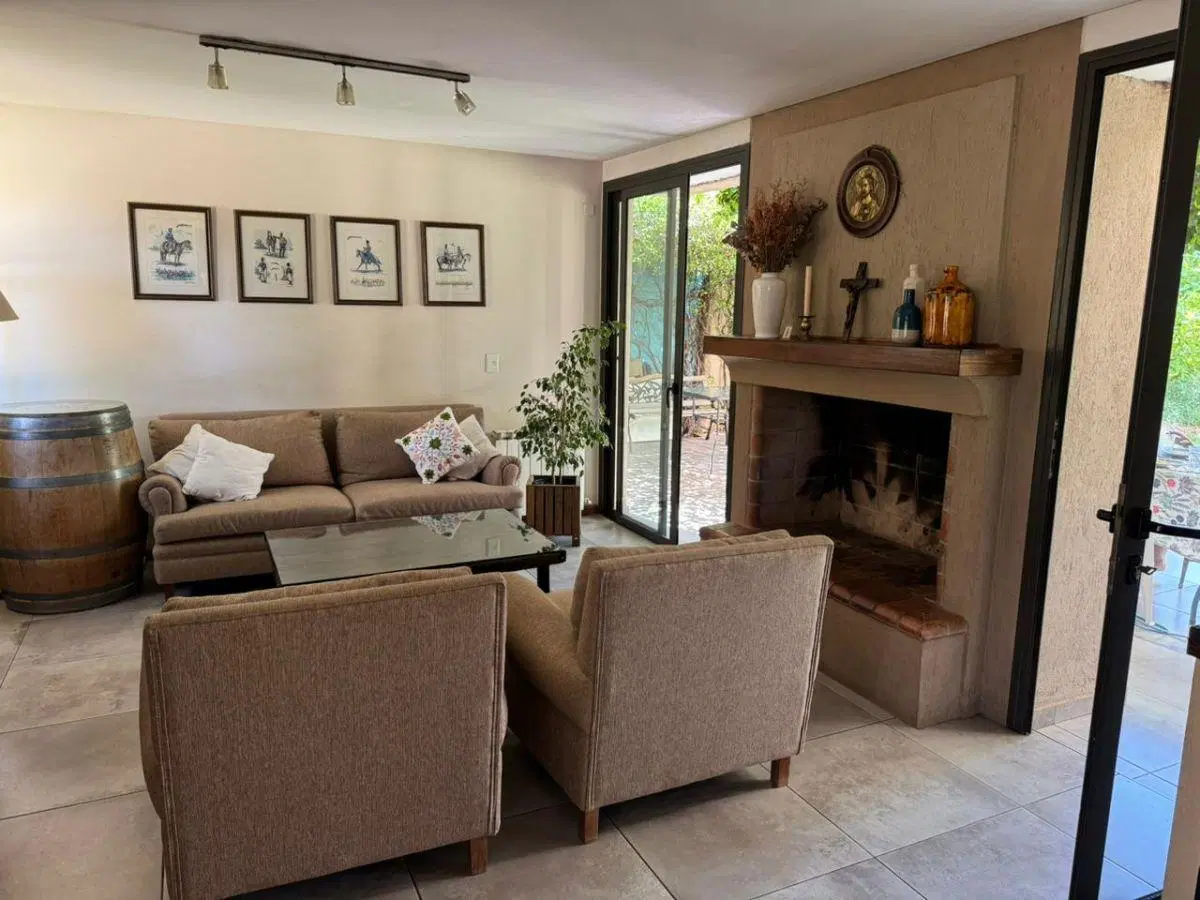 Capital Prop Vende Excelente Casa en Barrio Lago del Torreon 2