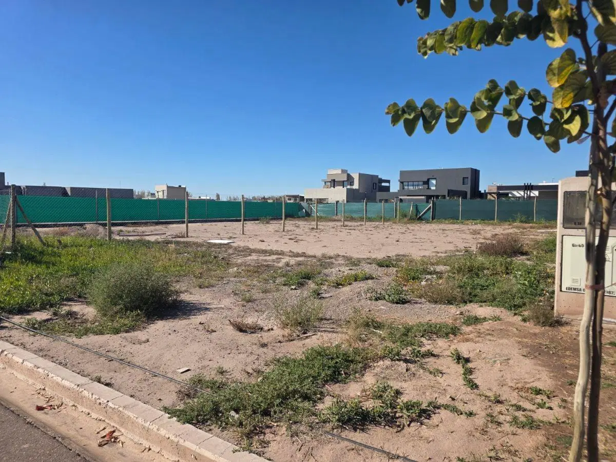 Capital Prop Vende Lote Central Barrio Alma Gardenia 3