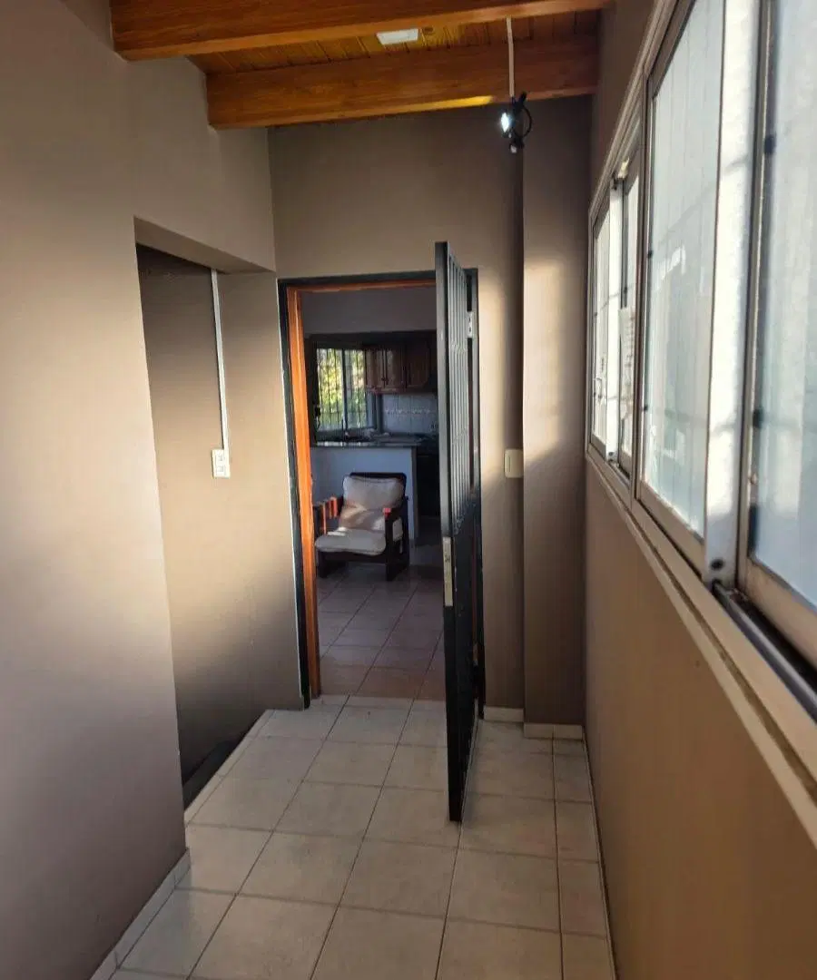 Capital Prop Alquila Oficina en calle San Martin Sur 4