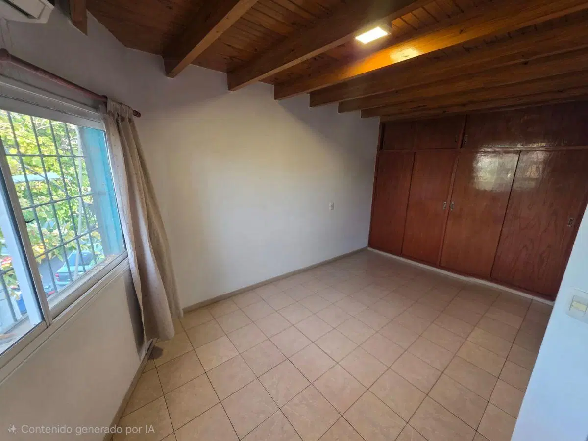 Capital Prop Alquila Oficina en calle San Martin Sur 2