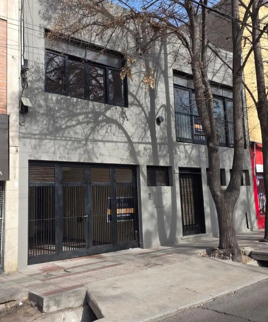 Capital Porp Alquila Salón Comercial con Oficinas 4