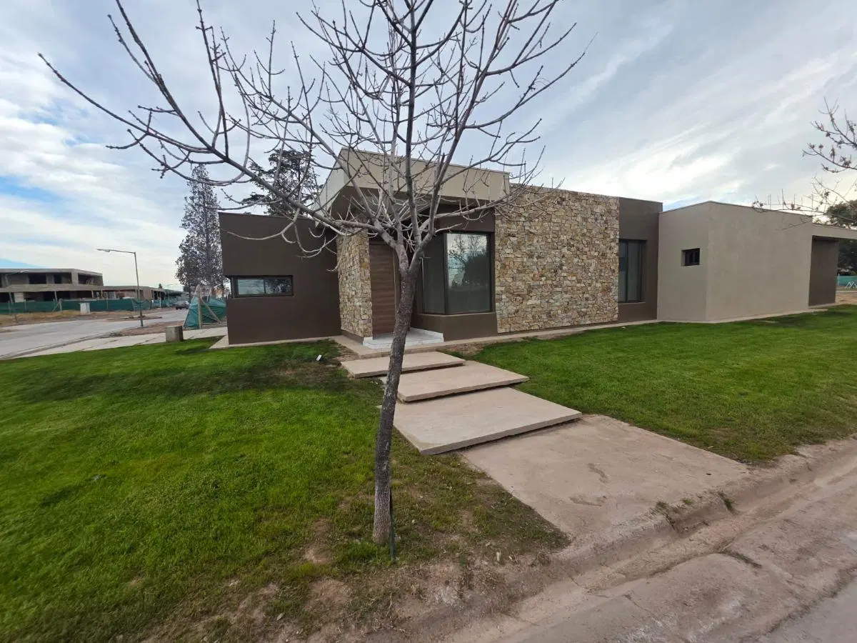 Capital Prop Vende Casa a estrenar en barrio Yrigoyen, Gutiérrez Maipu 3