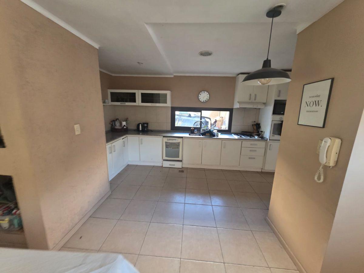 Foto de Capital Prop Vende Casa Lateral Juan José Paso Lujan de Cuyo Mendoza, imagen 2