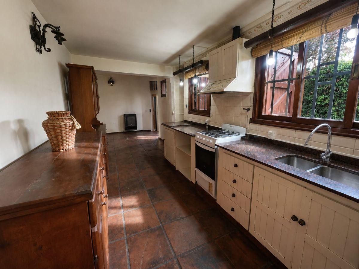 Foto de CAPITAL PROP! VENDE (JIG) Casa, Gran Oportunidad Calle Guardia Vieja, imagen 5