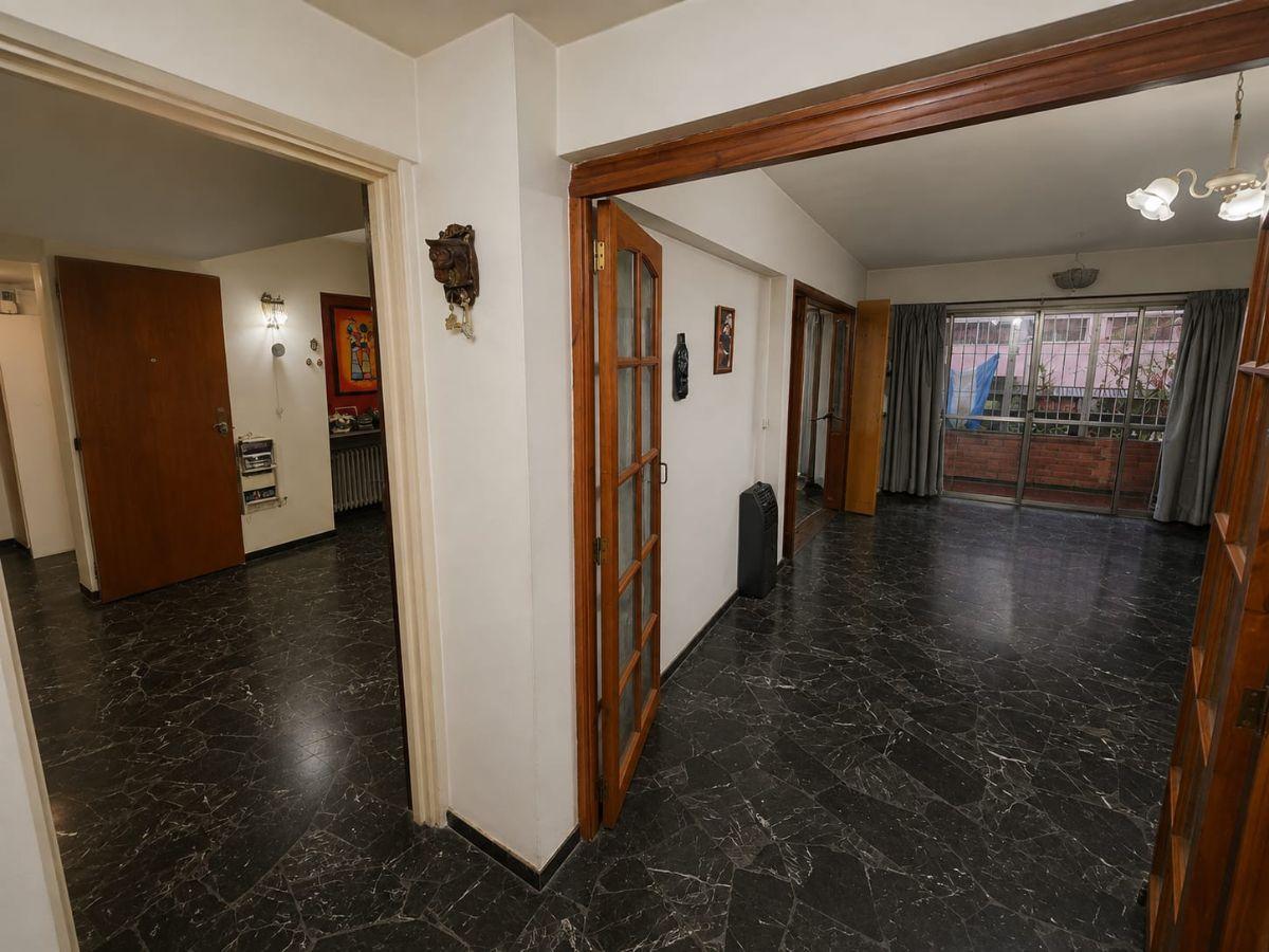 Foto de Capital Prop VENDE Departamento Céntrico Carlle Rivadavia a Metros de, imagen 2