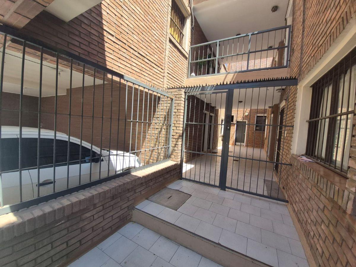 Foto de Capital Prop VENDE Gran oportunidad de Inversión, Dpto. en Calle, imagen 2