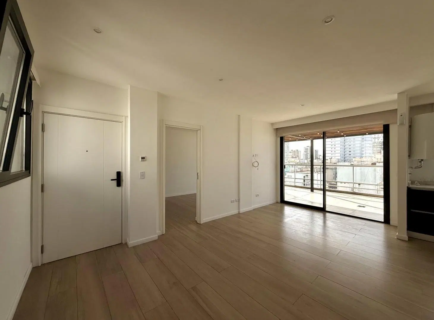 Penthouse de categoría con terraza privada de 70 m² | Edificio Novecento 2