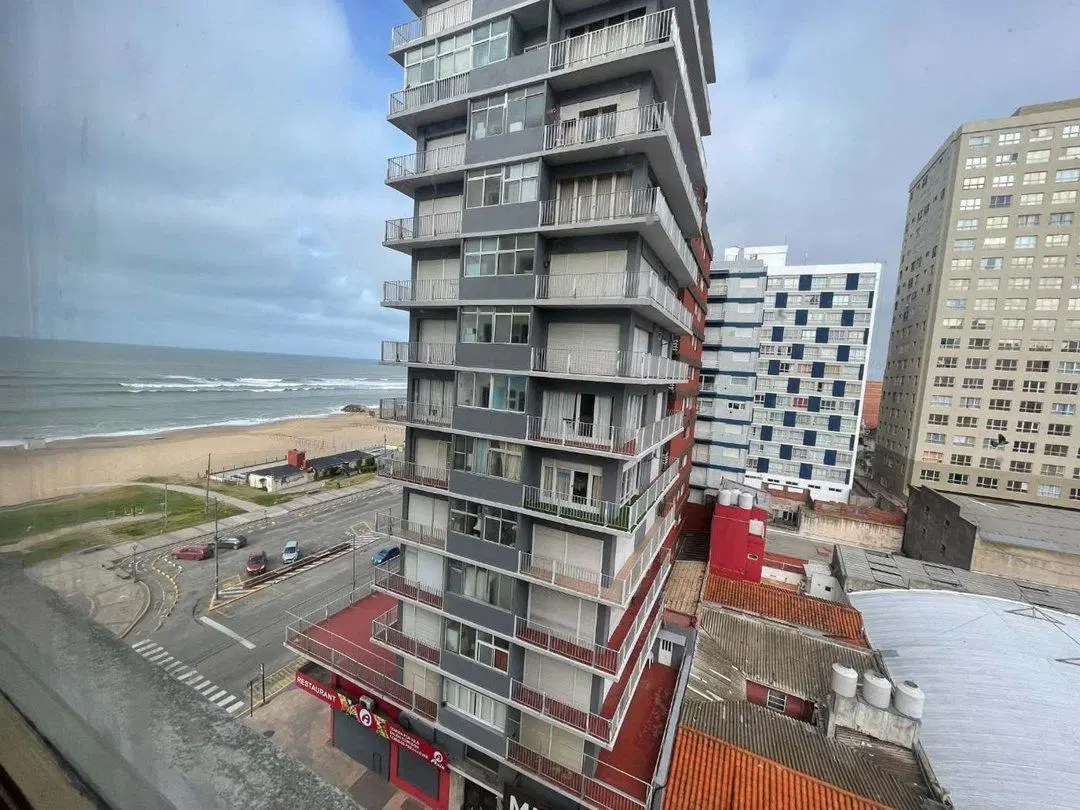 DEPARTAMENTO 2 AMBIENTES EN VENTA EN MIRAMAR, CON COCHERA - APTO CRÉDITO 2