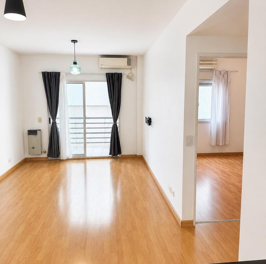 Foto de 2 ambientes con balcón, vestidor y terraza con pileta en Colegiales, imagen 1