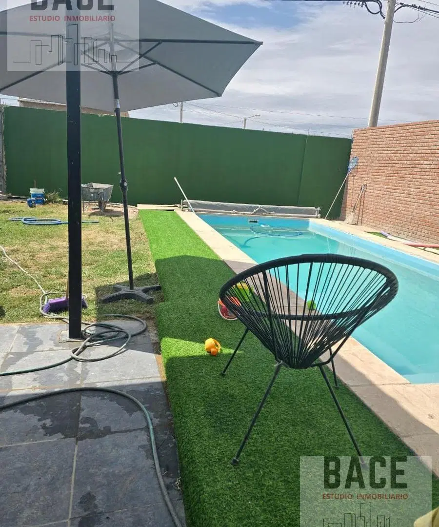 Venta casa 3 dormitorios en Distrito 30 - Cipolletti. 8