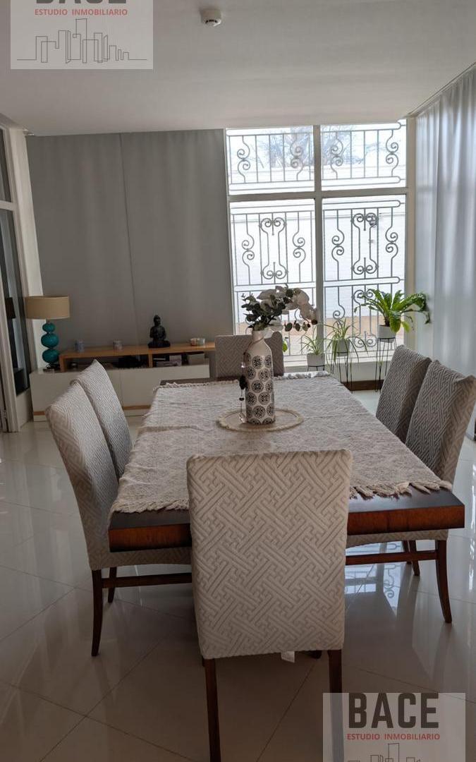 Foto de VENTA de Espectacular Casa en el Centro de Catriel - Rio Negro., imagen 2
