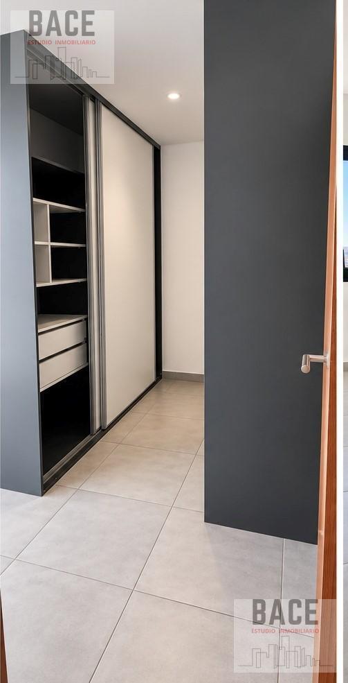 Foto de ALQUILER! HERMOSO DEPARTAMENTO-CALLE: SARMIENTO 540 - CIPOLLETTI, imagen 2