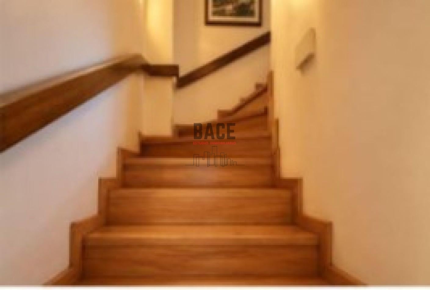 Foto de VENTA! Casa Tradicional en Excelente Ubicacion - Neuquen Capital., imagen 4