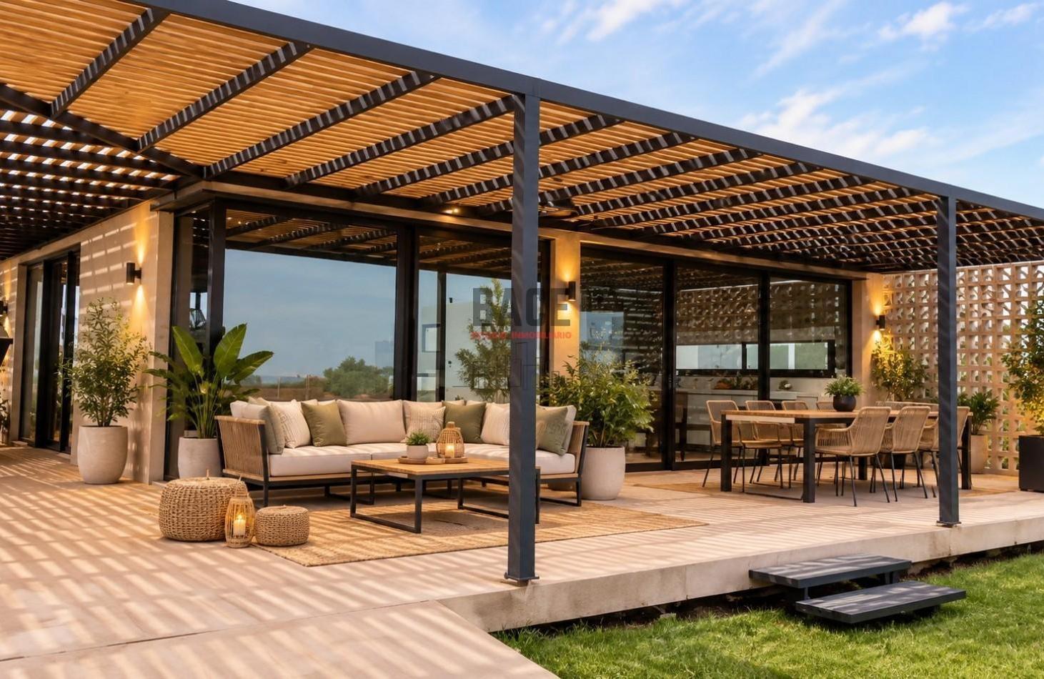 Foto de VENTA HERMOSA CASA DE DOS DORMITORIOS EN VILLA TENIS CLUB MARI MENUCO, imagen 1