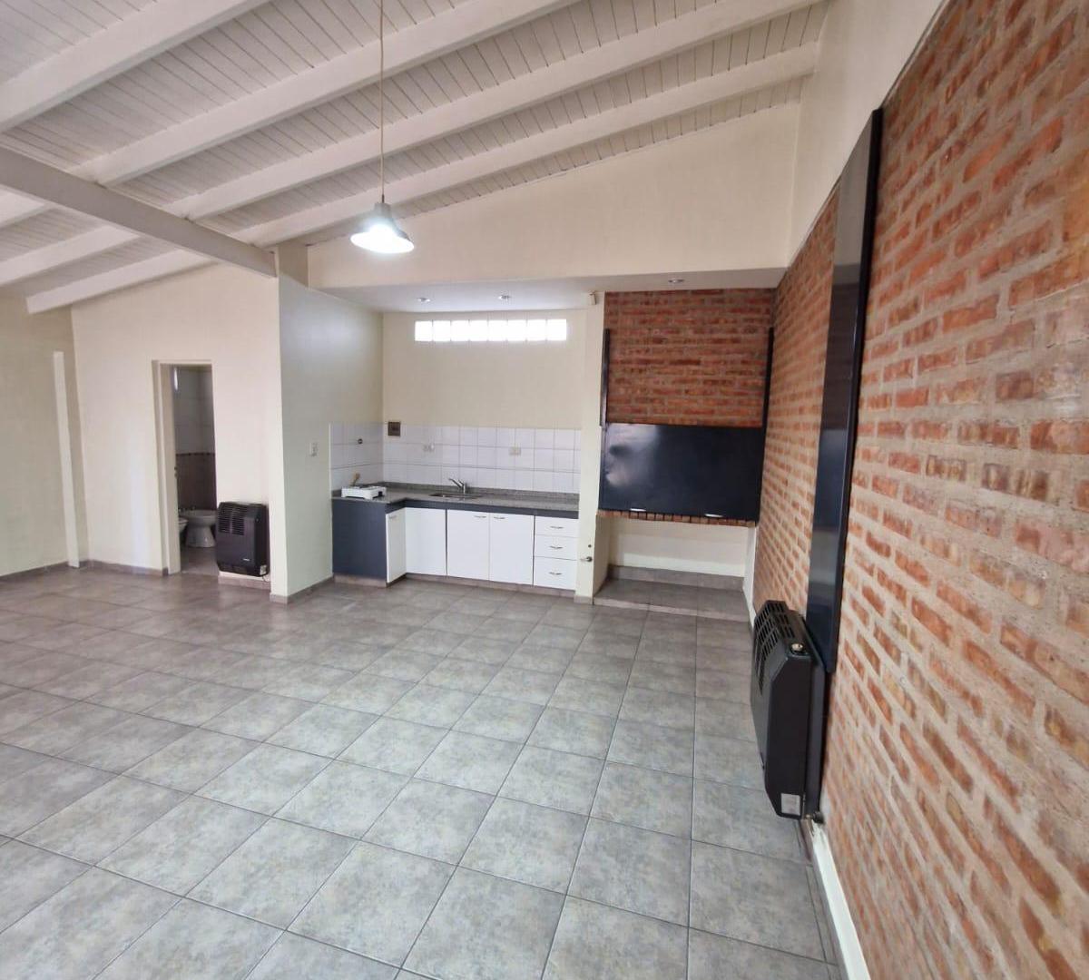 Foto de DEPARTAMENTO CON QUINCHO Y PATIO, imagen 4