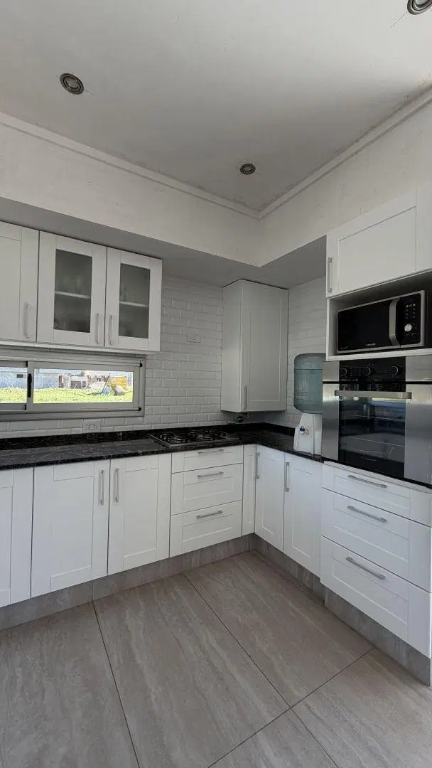 Casa en venta en los molinos 2